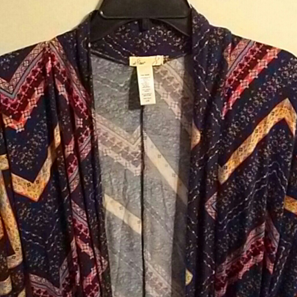 Cardigan - Picture 7 of 7
